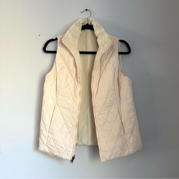 Winter Cream Off-White Reversible Faux Fur Vest with pockets petite medium - Picture 5 of 9
